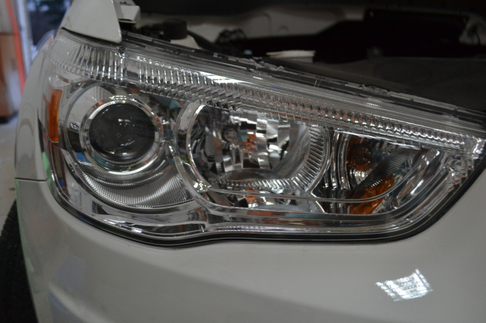 勁炫車(chē)燈改裝透鏡氙氣燈